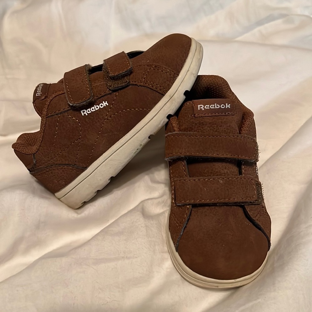 Toddler Brown Reebok size 5 GUC